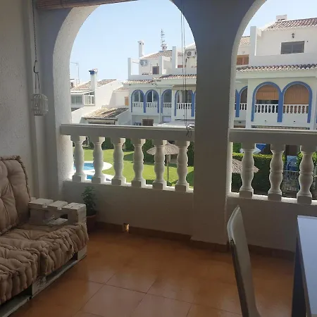 Bonito Y Espacioso Duplex Con Piscina En *